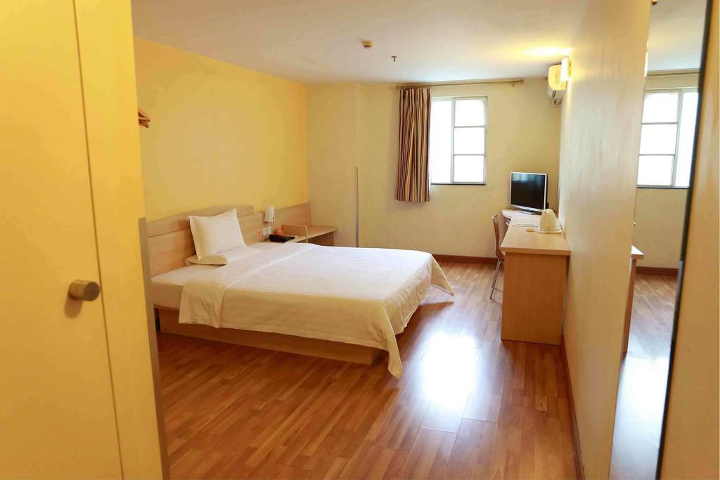 7Days Inn Luoyang Longmen Avenue Normal College Room photo