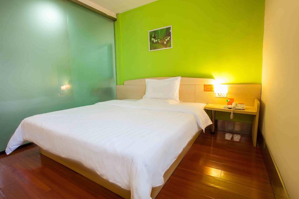 7Days Inn Luoyang Longmen Avenue Normal College Room photo