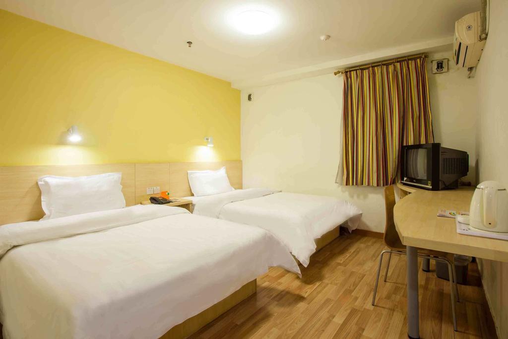 7Days Inn Luoyang Longmen Avenue Normal College Room photo